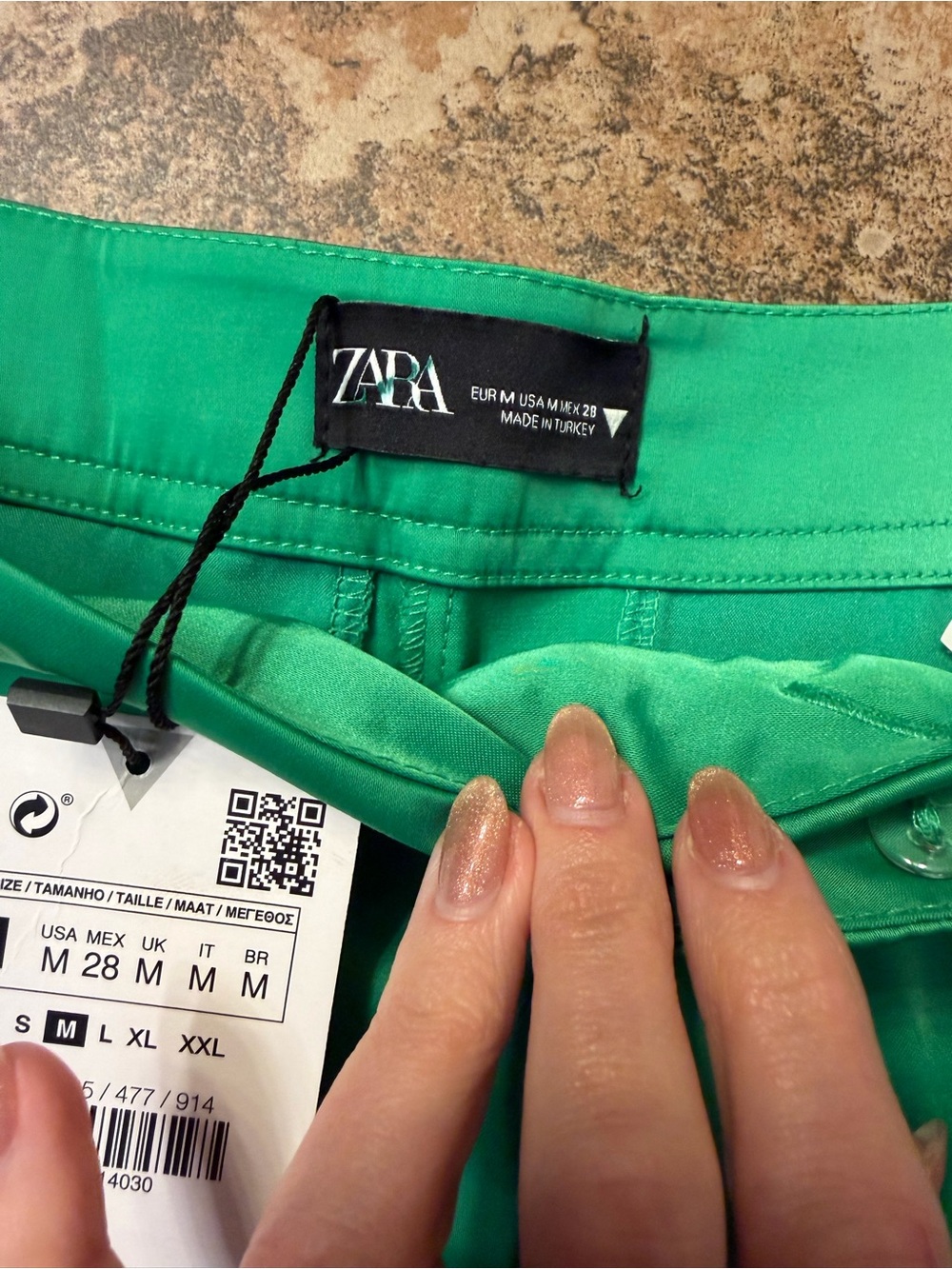 Zara Emerald Green High-Waist Pleated Women's Shorts - Picture 2 of 3